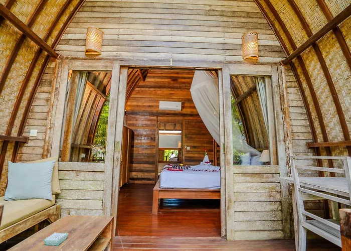 Lumbung Bukit 3* ウルワツ