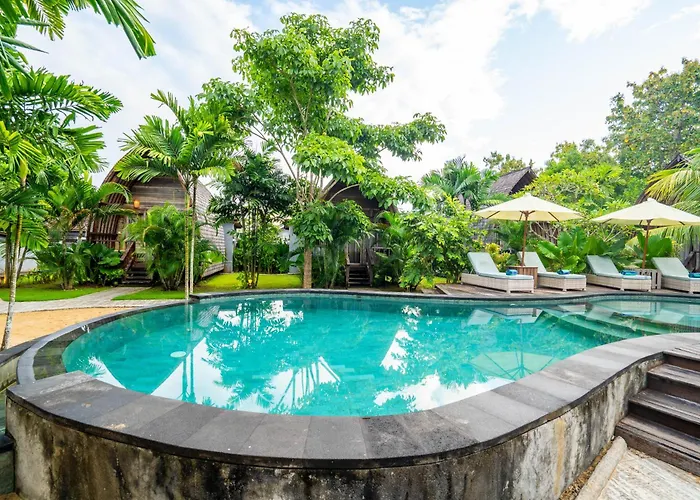 リゾート Lumbung Bukit 3*