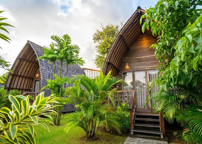 Lumbung Bukit リゾート 3*